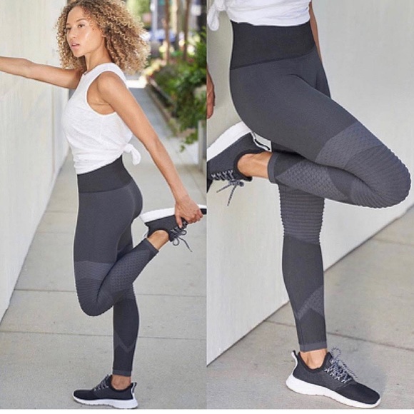 SPANX Look at Me Now Seamless Moto Leggings Black Gray Color Block High Rise XL - Picture 16 of 16